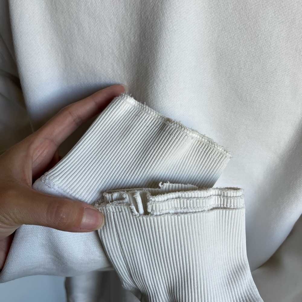 Y2K Roxy White Hoodie - Picture 5 of 8